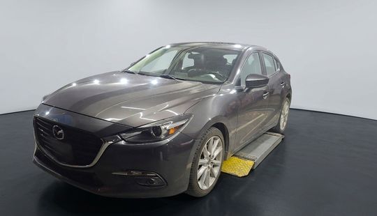 Mazda • Mazda 3