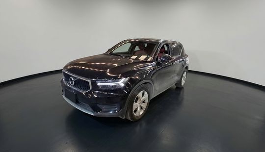 Volvo • XC40