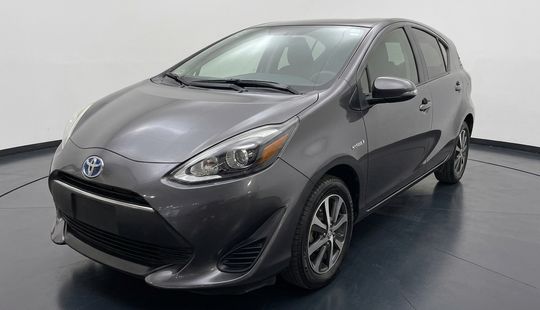 Toyota • Prius C