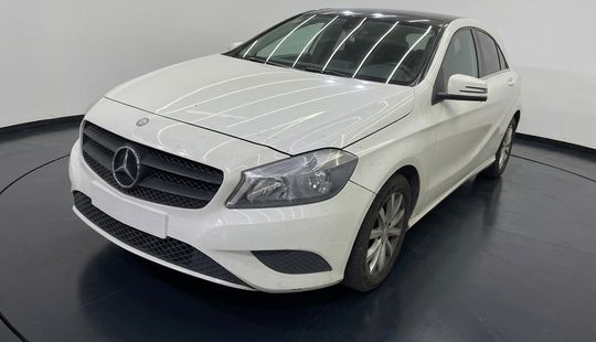 Mercedes Benz • Clase A