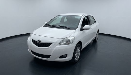 Toyota • Yaris