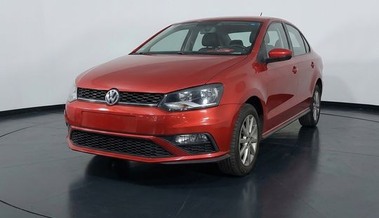Volkswagen • Vento