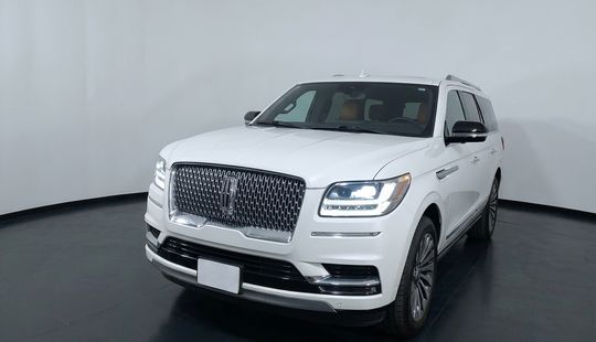 Lincoln • Navigator