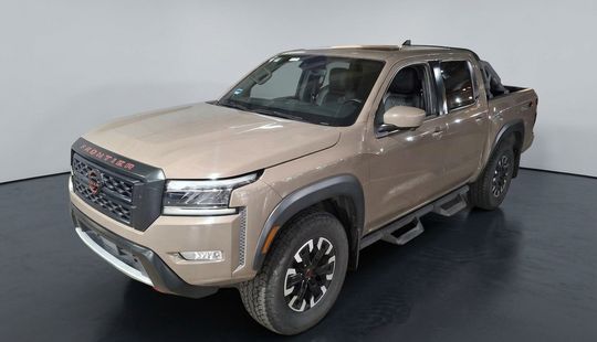 Nissan • Frontier