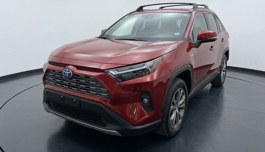 Toyota • RAV4