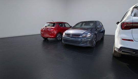 Volkswagen • Golf