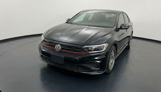 Volkswagen • Jetta
