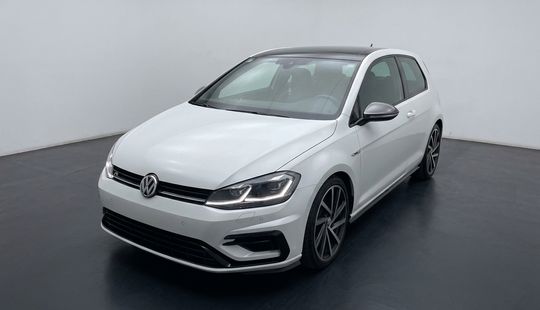 Volkswagen • Golf