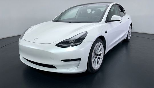 Tesla • Model 3