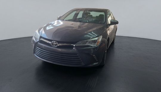 Toyota • Camry