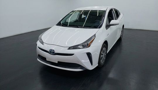Toyota • Prius