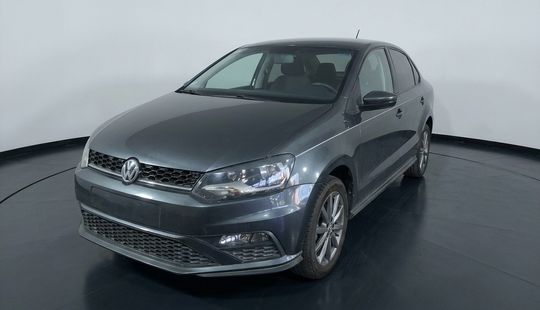 Volkswagen • Vento