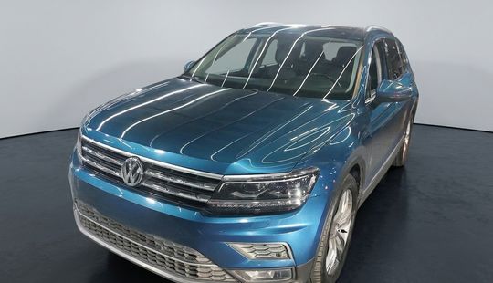 Volkswagen • Tiguan
