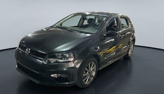 Volkswagen • Polo