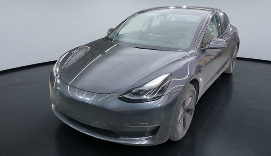 Tesla • Model 3