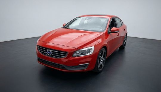 Volvo • S60