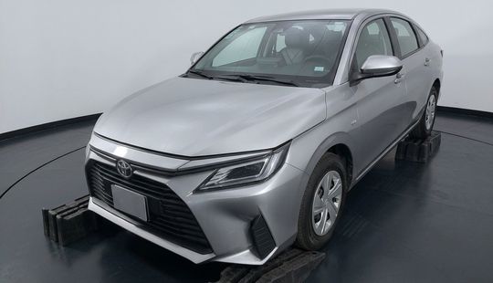 Toyota • Yaris