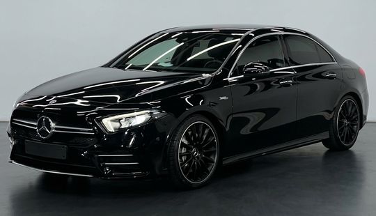 Mercedes Benz • Clase A