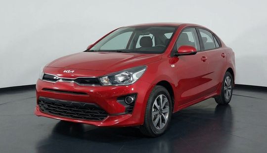 2022 • 47,024 km • Manual