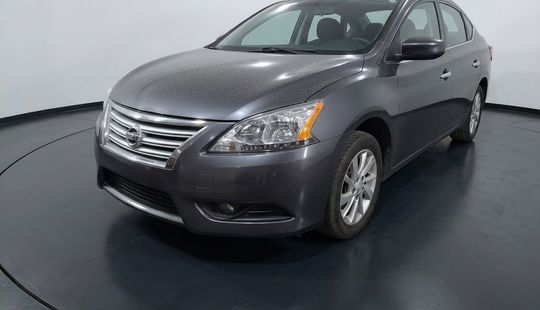 Nissan • Sentra