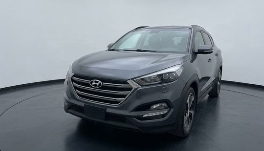 Hyundai • Tucson