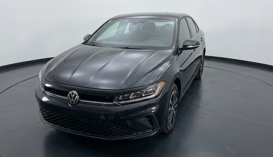 Volkswagen • Jetta