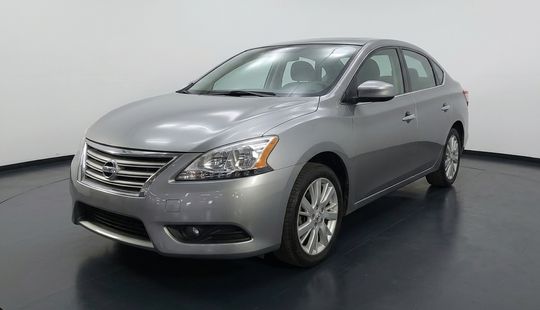 Nissan • Sentra