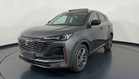 2024 • 62,127 km • Automático