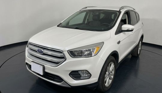 Ford • Escape