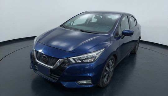 Nissan • Versa
