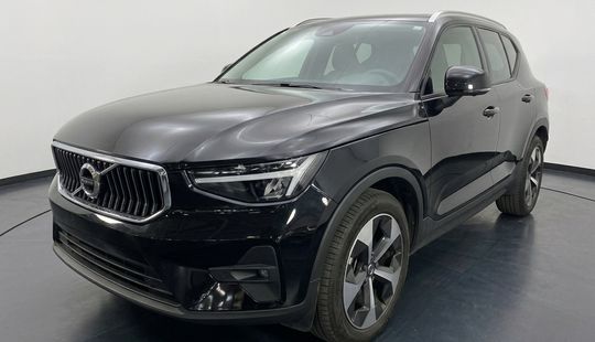 Volvo • XC40
