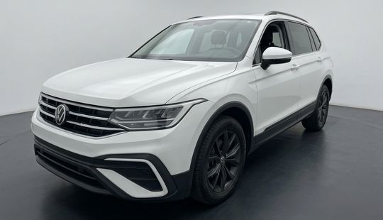 Volkswagen • Tiguan