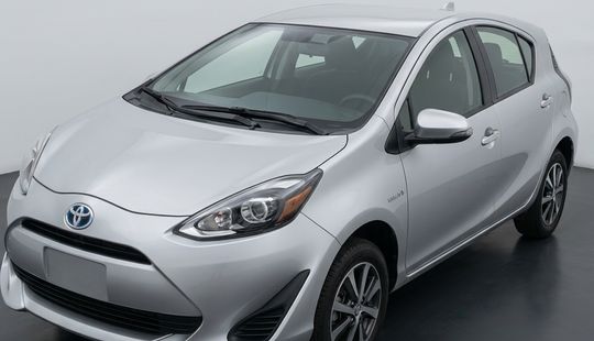 Toyota • Prius C