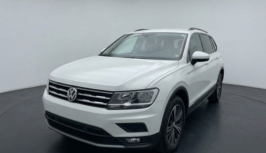 Volkswagen • Tiguan