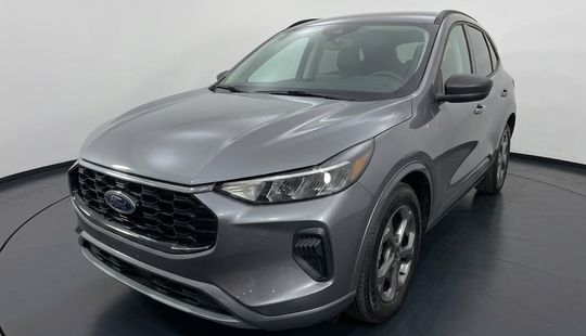 Ford • Escape