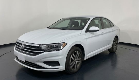 Volkswagen • Jetta