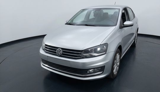 Volkswagen • Vento