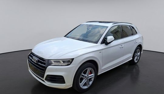 Audi • Q5
