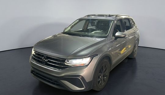 Volkswagen • Tiguan