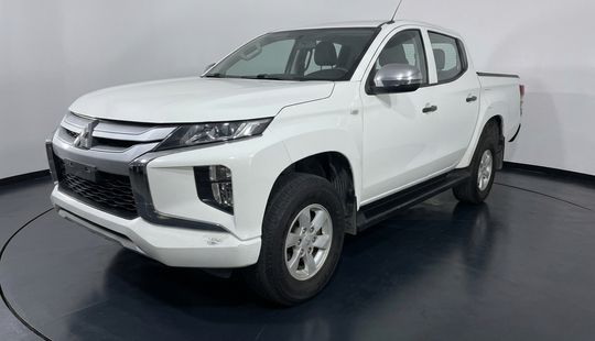 Mitsubishi • L200