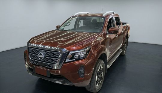 Nissan • Frontier