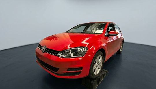 Volkswagen • Golf