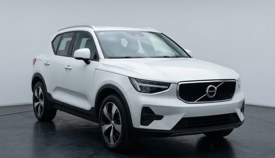 Volvo • XC40