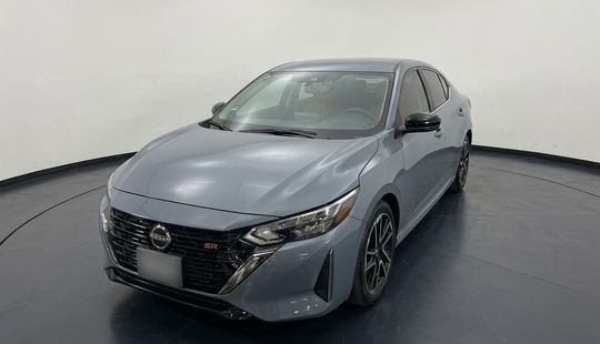 Nissan • Sentra