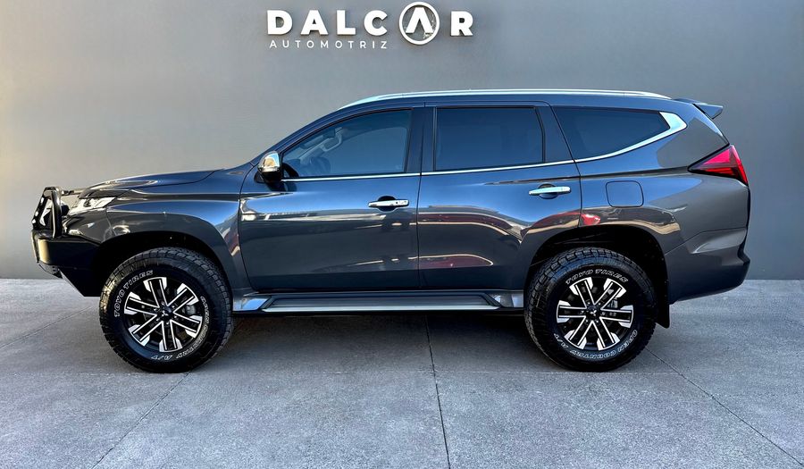 Mitsubishi Montero 3.0 SE PLUS AUTO 4WD Suv 2022