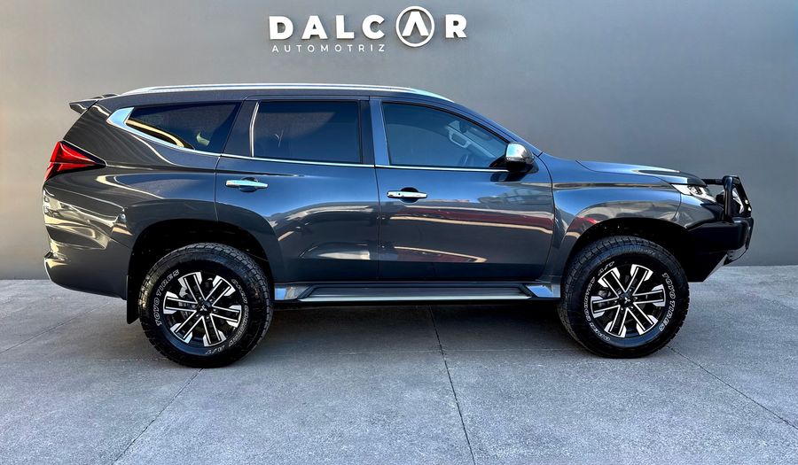 Mitsubishi Montero 3.0 SE PLUS AUTO 4WD Suv 2022