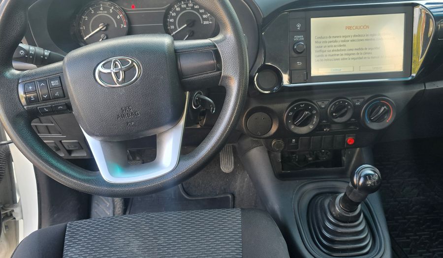 Toyota Hilux 2.7 SR DOBLE CABINA Pickup 2022