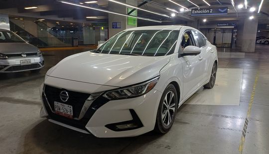 Nissan • Sentra