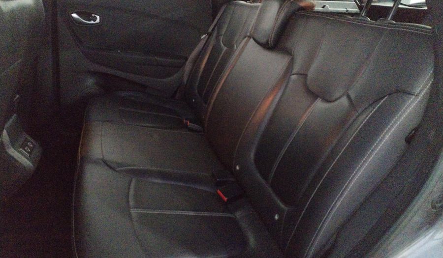 Renault Captur 1.3 ICONIC CVT Hatchback 2022