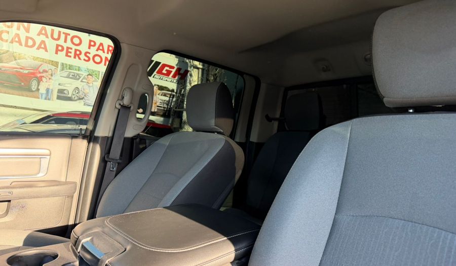 Ram 1500 5.7 HEMI SPORT CREW CAB 4X4 V8 8AT Pickup 2023